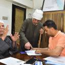 تسليم الدفعة الثالثة من تعويضات أهالي مساكن الايواء بعرب المدابغ -جريدة مصر العربية 